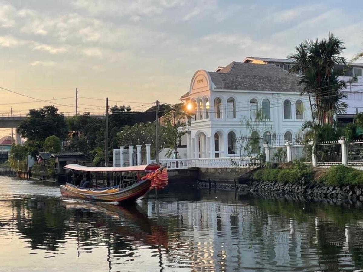 Arpo Pool Villa Riverside Bangkok Exterior photo