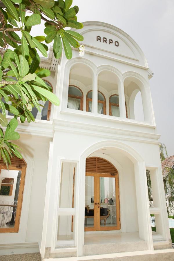 Arpo Pool Villa Riverside Bangkok Exterior photo